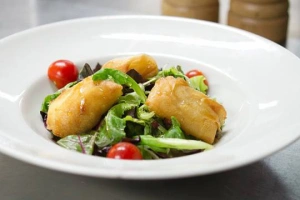 Börek salata